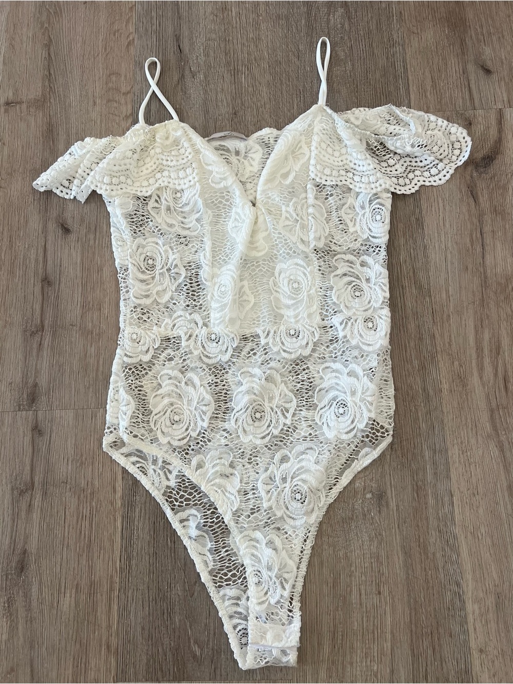 A3 Design White Lace Off-Shoulder Floral Bodysuit